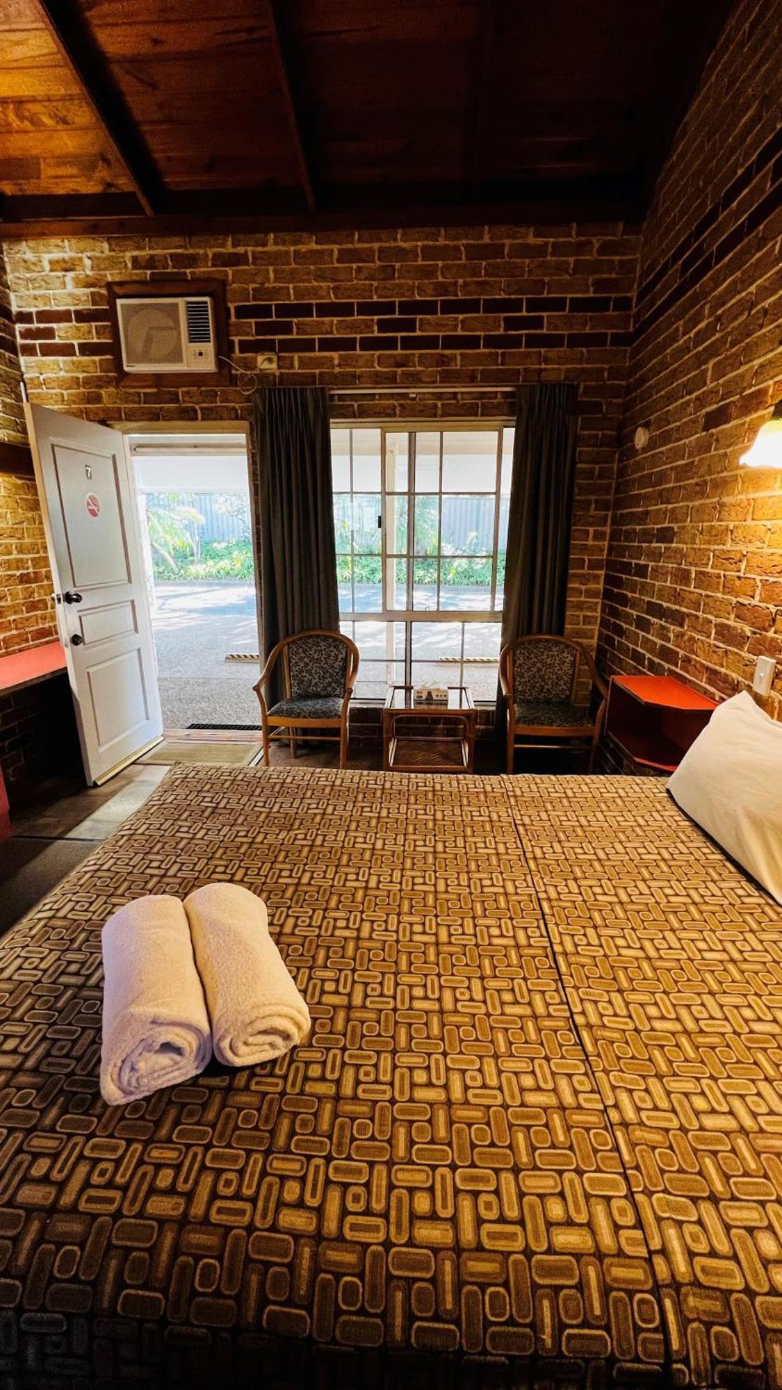 Beenleigh Village Motel Екстер'єр фото